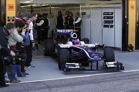 Williams FW32.